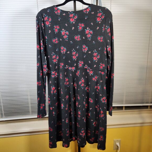 Kohl's Juniors' SO Black With Pink Flowers Wrap Bodice Skater Dress Org $38, 1X - Picture 8 of 13